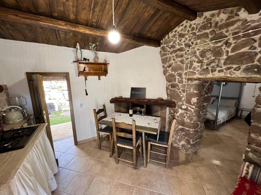 Muristene Pozzo Santa Cristina Paulilatino Zewnętrze zdjęcie