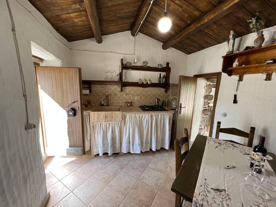 Muristene Pozzo Santa Cristina Paulilatino Zewnętrze zdjęcie