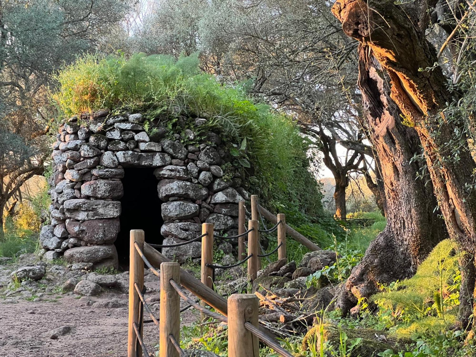 Muristene Pozzo Santa Cristina Paulilatino Zewnętrze zdjęcie